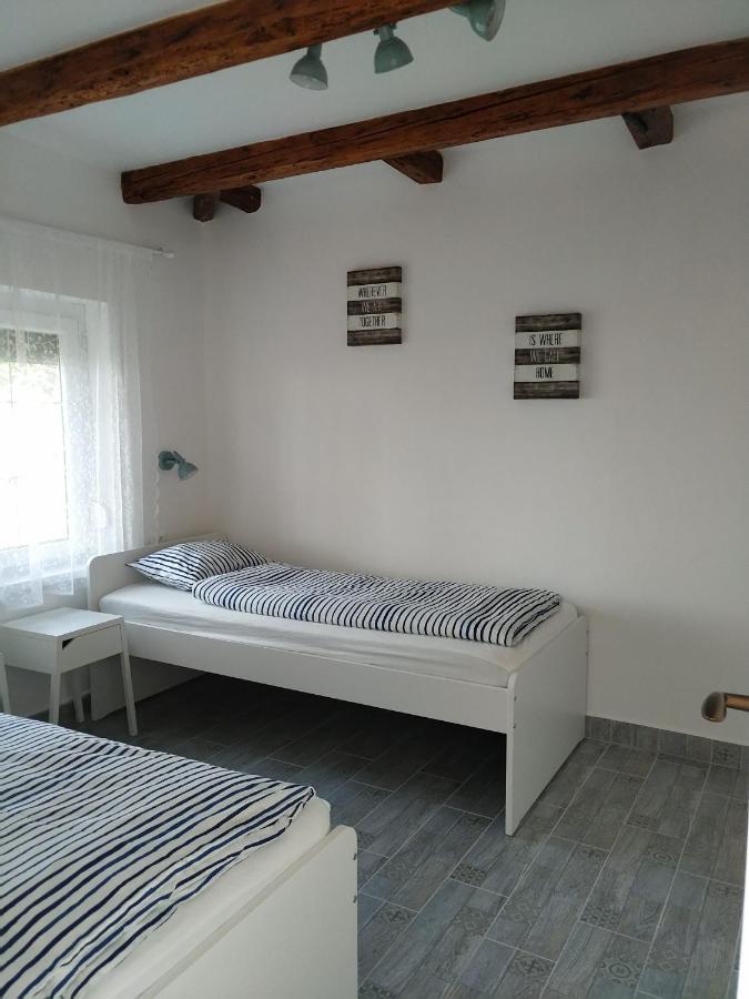 Exclusive Beachfront Villa Fonyód Extérieur photo